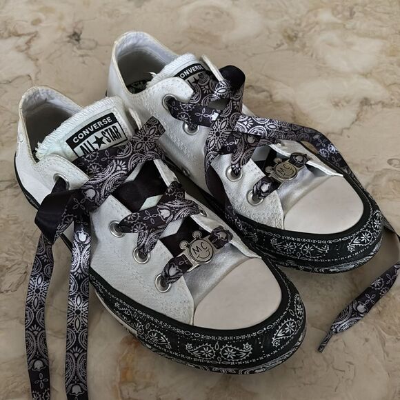 Rare Converse X Miley Cyrus Chuck Taylor All Star Sneakers Black & White Bandana - Picture 5 of 17